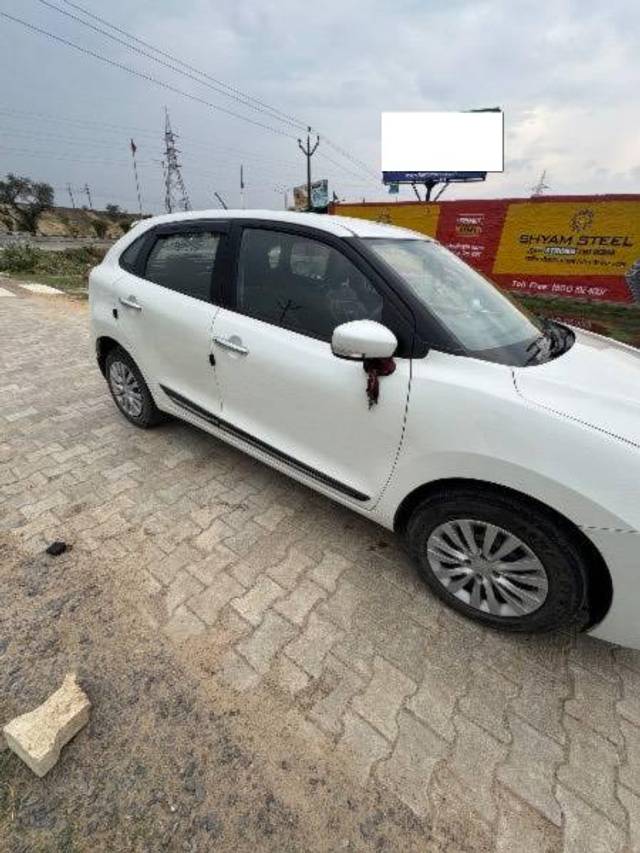 https://images10.gaadi.com/usedcar_image/4521418/original/processed_4911a18d-2b31-410a-b37c-0a0c717f018e.jpeg?imwidth=6400