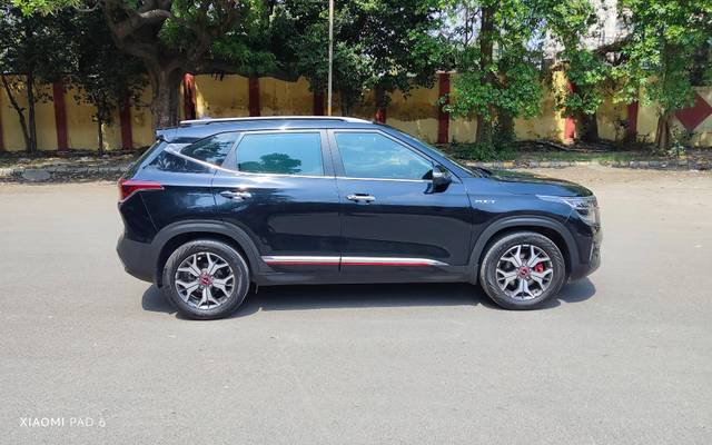 https://images10.gaadi.com/usedcar_image/4521424/original/processed_6e4a99a4-2fa3-402f-ac22-d01ad9befa46.jpg?imwidth=6401