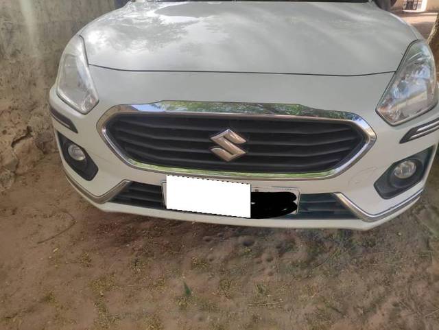 https://images10.gaadi.com/usedcar_image/4521427/original/processed_6cf9726f-73ea-4697-a777-f1eb02dffb67.jpg?imwidth=6402