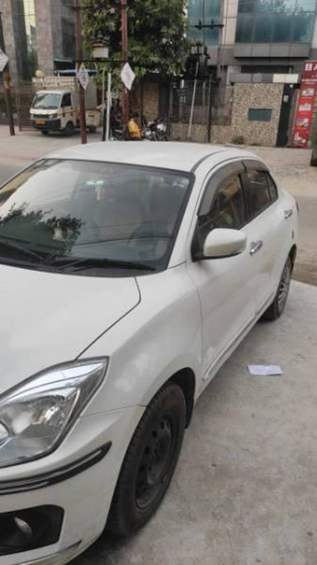 https://images10.gaadi.com/usedcar_image/4521427/original/processed_b90d03dd-034a-4282-b078-8b5282a32207.jpg?imwidth=6400