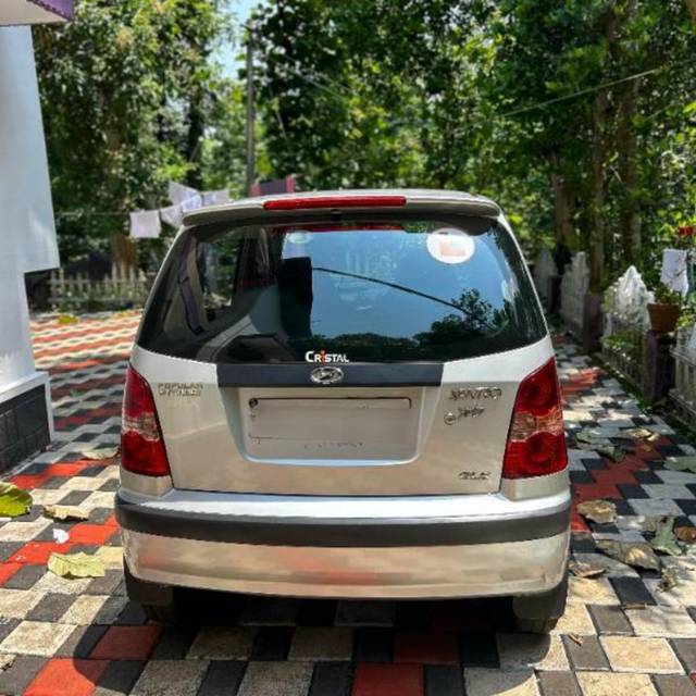https://images10.gaadi.com/usedcar_image/4521435/original/processed_1245cb3e-373a-48a6-9236-a56df2dc0e52.jpeg?imwidth=6401
