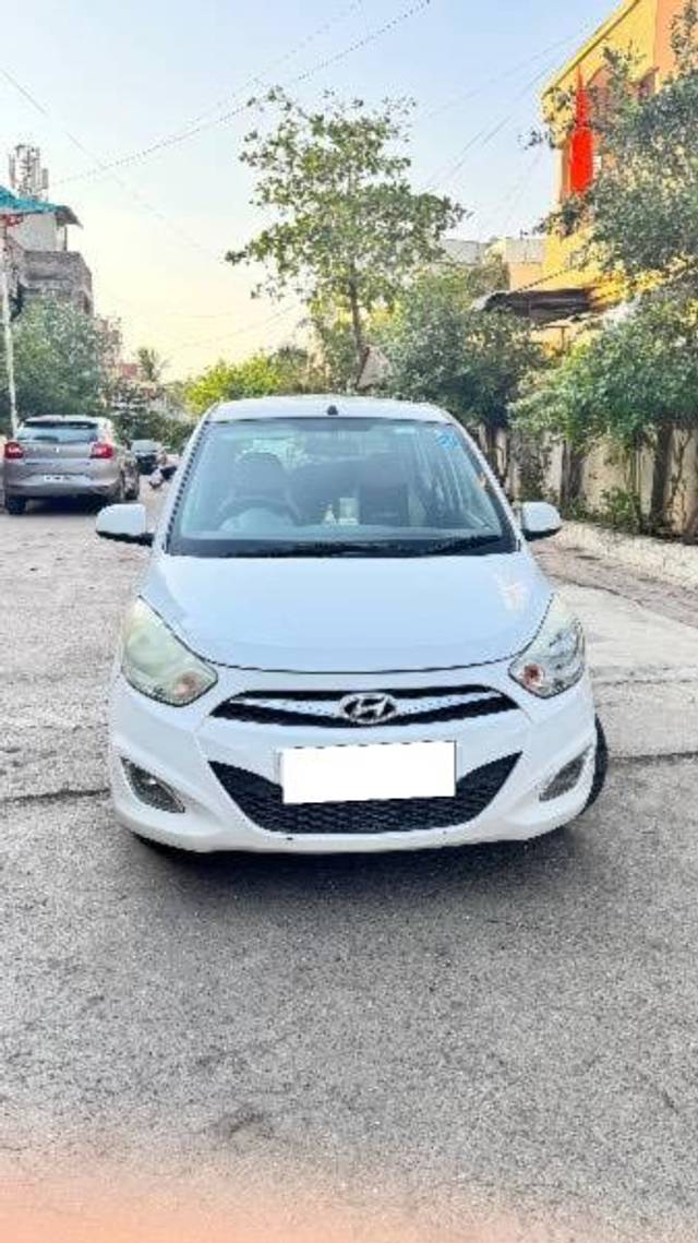 https://images10.gaadi.com/usedcar_image/4521440/original/processed_2abc122b-3613-4508-9a26-1cd15c295fda.jpeg?imwidth=6400