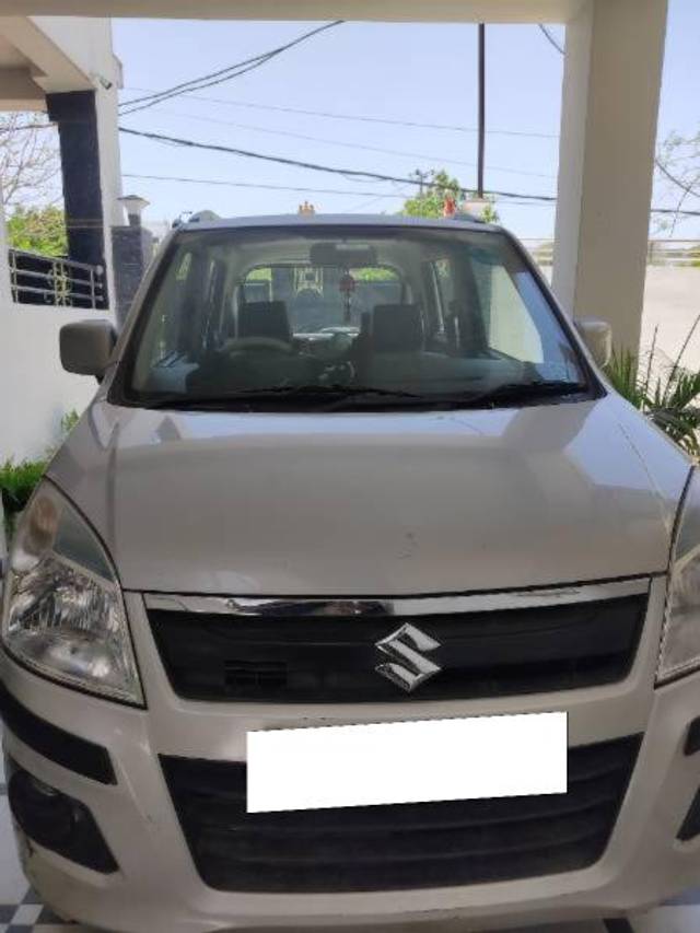 https://images10.gaadi.com/usedcar_image/4521472/original/processed_bfba1e75-5aa3-4061-b389-421aa3fa5f32.jpg?imwidth=6401