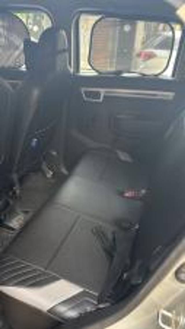 https://images10.gaadi.com/usedcar_image/4521491/original/6e8405536fdf66dc5111a3551e792e4e.jpg?imwidth=6401