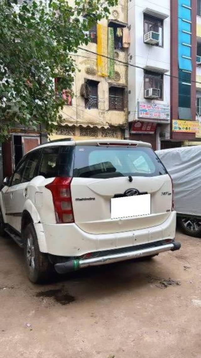 https://images10.gaadi.com/usedcar_image/4521499/original/processed_0fafedc1-0c24-4299-b120-2a73802d89ab.jpeg?imwidth=6401