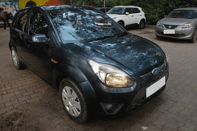 https://images10.gaadi.com/usedcar_image/4521511/original/processed_ba103f89-ea04-4c9a-bb96-0ae6428f0a47.png?imwidth=6400