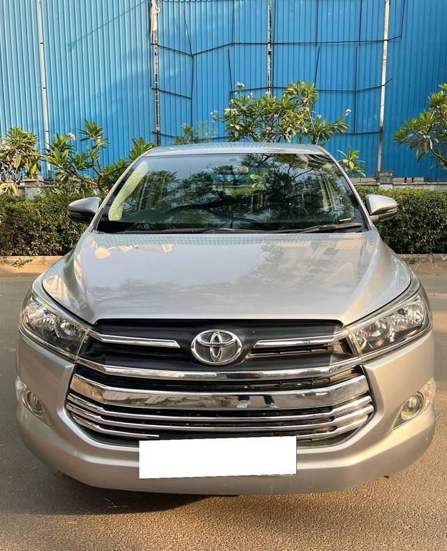 https://images10.gaadi.com/usedcar_image/4521513/original/processed_7c0ef738-c2c0-4ffc-93a4-9a5b04572963.jpg?imwidth=6400