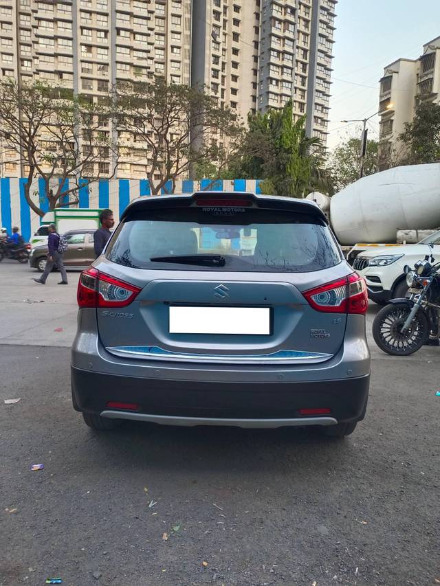 https://images10.gaadi.com/usedcar_image/4521520/original/processed_cb82c930e05544217ba7859acba44e54.jpg?imwidth=6401