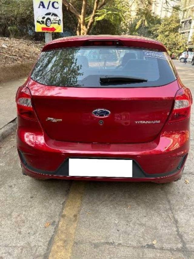 https://images10.gaadi.com/usedcar_image/4521524/original/processed_cd5d47b1-83e0-42b3-a9cc-58fc8bcf3777.jpeg?imwidth=6402
