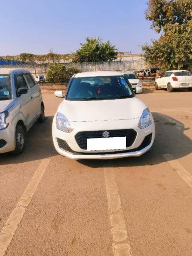 https://images10.gaadi.com/usedcar_image/4521525/original/processed_2e5536be-1bd1-4466-9f05-ae1622a4fdd3.jpg?imwidth=6402