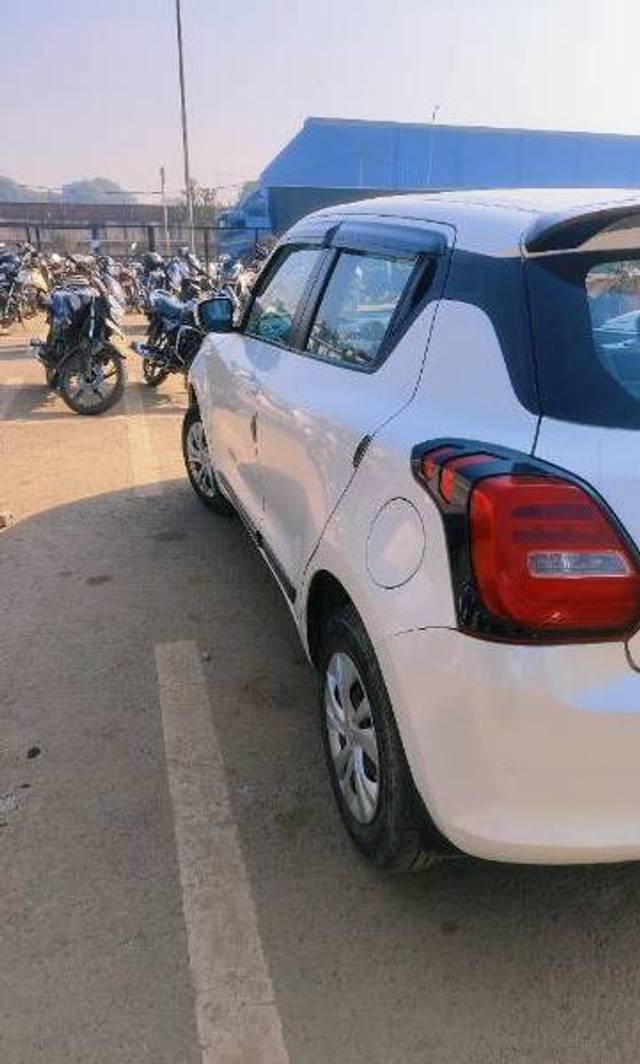https://images10.gaadi.com/usedcar_image/4521525/original/processed_d6774386-ecfe-410d-b1a7-7e5f9f41c06a.jpg?imwidth=6401