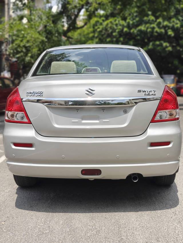 https://images10.gaadi.com/usedcar_image/4521529/original/processed_fece335cf1aab3a9ae656a4070aa5a13.jpg?imwidth=6402