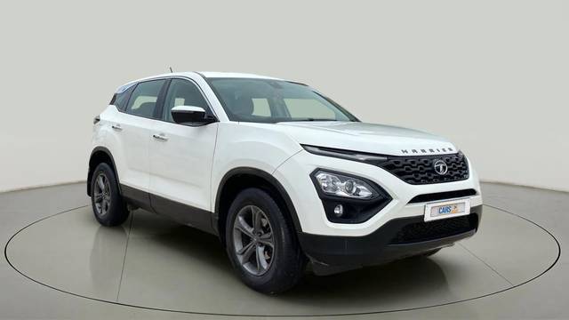 https://images10.gaadi.com/usedcar_image/4521533/original/f2111b609e8fb9a0e66ba84db94f7fca.jpg?imwidth=6400