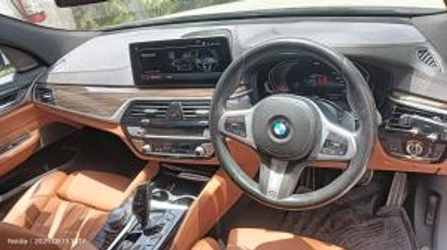 https://images10.gaadi.com/usedcar_image/4521553/original/416818c887544c606146303d4a23aaf4.jpg?imwidth=6402