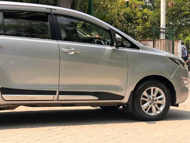 https://images10.gaadi.com/usedcar_image/4521570/original/processed_6d82634bbb0e2aee6016a05f8ba2f26f.jpg?imwidth=6401