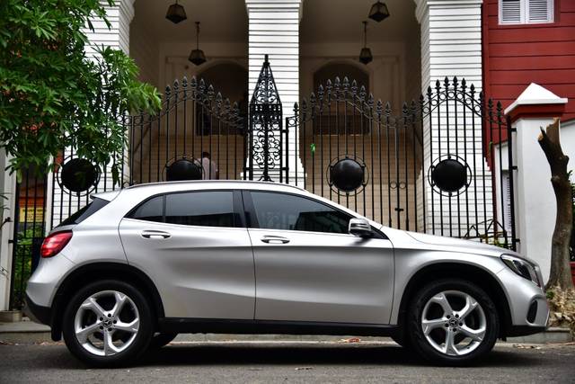 https://images10.gaadi.com/usedcar_image/4521574/original/5e0230105b1f81566abacfe891a5903c.jpg?imwidth=6401