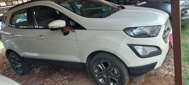 https://images10.gaadi.com/usedcar_image/4521580/original/processed_1156b0f4-6875-420a-a76c-0944c7356214.jpg?imwidth=6401