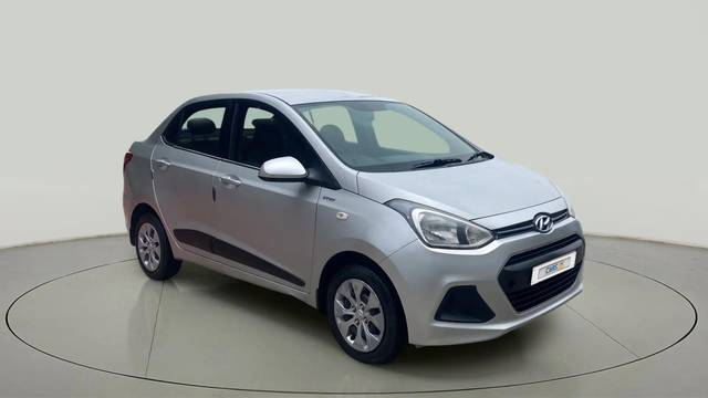 https://images10.gaadi.com/usedcar_image/4521582/original/d5340102c329fbff62fda0b9714e6934.jpg?imwidth=6400