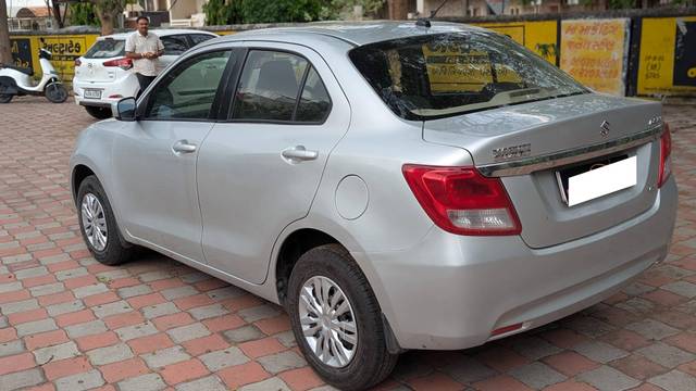 https://images10.gaadi.com/usedcar_image/4521586/original/processed_75ac31e28af22f3df02025d1ff55f899.jpg?imwidth=6400