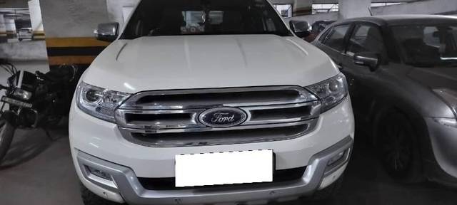 https://images10.gaadi.com/usedcar_image/4521587/original/processed_e9f01834-da87-4641-a889-5fb22337b113.jpeg?imwidth=6402