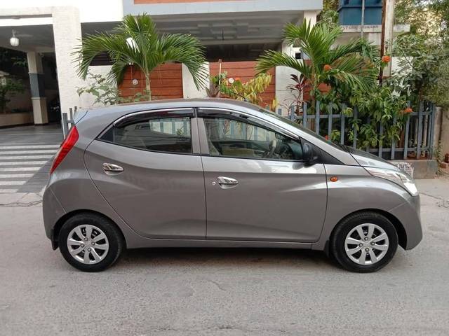 https://images10.gaadi.com/usedcar_image/4521593/original/processed_624b176e4b7aa391a4ac7a27b83dd67e.jpg?imwidth=6401