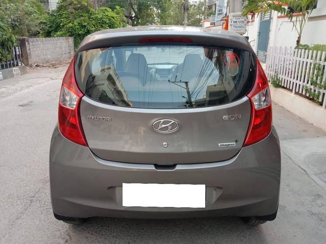 https://images10.gaadi.com/usedcar_image/4521593/original/processed_fb72d929f30a2117c99a99d5a07239fb.jpg?imwidth=6402