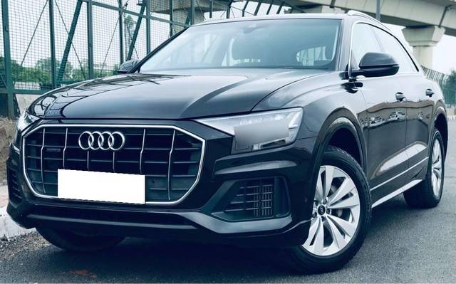 https://images10.gaadi.com/usedcar_image/4521594/original/processed_5e28e82ba457ff0a8a372734a7fe7a22.jpg?imwidth=6402