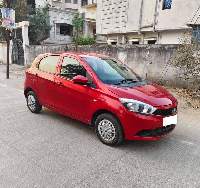https://images10.gaadi.com/usedcar_image/4521597/original/processed_add3f8e223cbe982cd2cbd54da345bcb.jpg?imwidth=6400