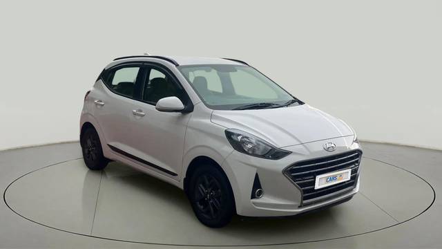 https://images10.gaadi.com/usedcar_image/4521601/original/c39cbedc29dab4f188d4658a0e2b1b1e.jpg?imwidth=6400