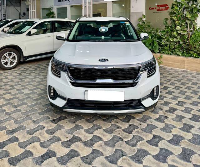 https://images10.gaadi.com/usedcar_image/4521603/original/processed_f762a28c718105194cccbd643e70a9e8.jpg?imwidth=6400