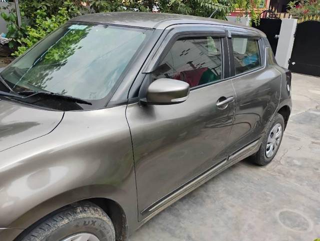 https://images10.gaadi.com/usedcar_image/4521610/original/processed_ad04d4d6-5f5b-4131-a580-a52b7dcd8272.jpg?imwidth=6400