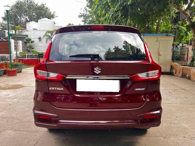 https://images10.gaadi.com/usedcar_image/4521621/original/processed_68940f79-08b6-4eaf-9ca0-32c26940d6d6.jpg?imwidth=6402