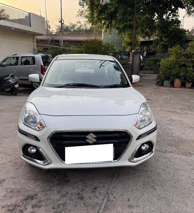 https://images10.gaadi.com/usedcar_image/4521630/original/processed_fb2b13f1-f92c-4d36-ba64-059195670bf8.jpg?imwidth=6400