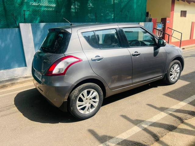 https://images10.gaadi.com/usedcar_image/4521631/original/processed_9a300d7a9ef5a9c3450c0db103146c73.JPG?imwidth=6402