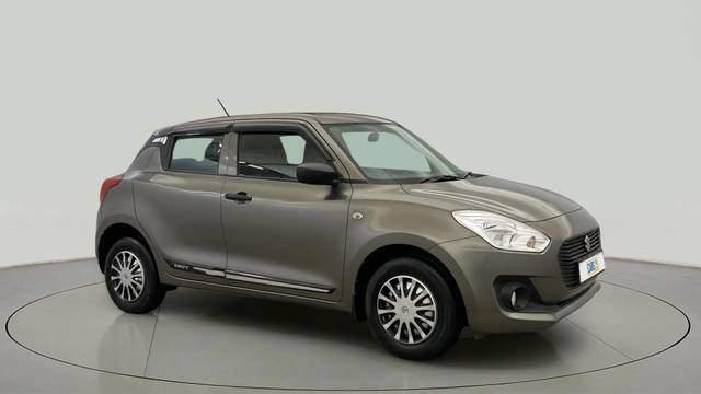 https://images10.gaadi.com/usedcar_image/4521649/original/2d706d4291fa2e2623144fc7b9251f0f.jpg?imwidth=6400