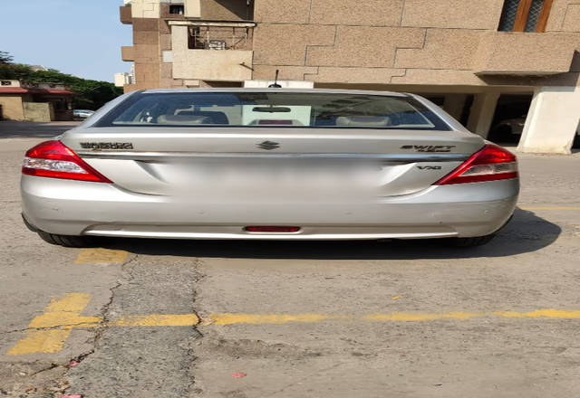 https://images10.gaadi.com/usedcar_image/4521661/original/f6203c54-aeda-458f-b8bf-0e952b53d2f9.?imwidth=6402