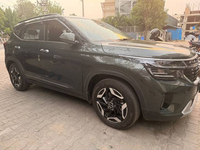 https://images10.gaadi.com/usedcar_image/4521682/original/dc6324bf-b4ff-48e5-833a-20d061a28440.jpg?imwidth=6400