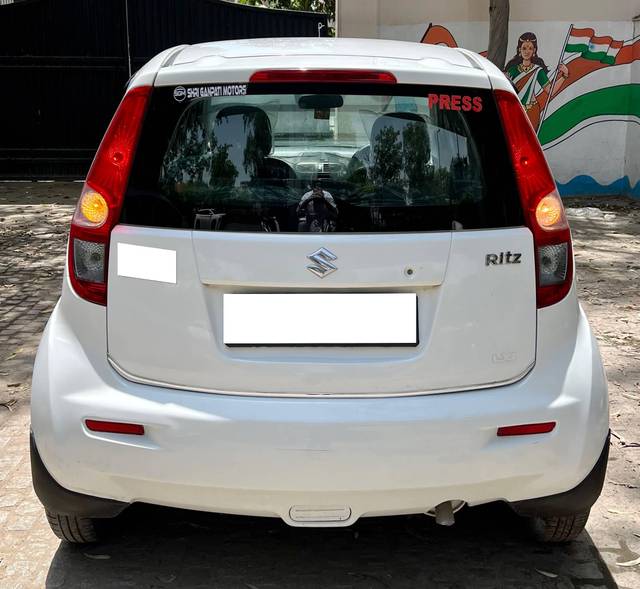https://images10.gaadi.com/usedcar_image/4521713/original/processed_8114a6d7-add4-4bbc-b083-edeae111c936.jpg?imwidth=6402
