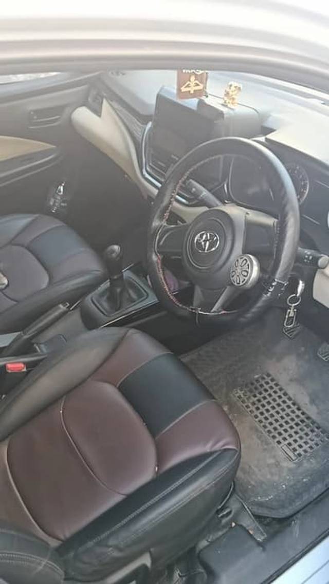 https://images10.gaadi.com/usedcar_image/4521715/original/4c93d5fbcf450cd707a2e339b3e530e5.jpg?imwidth=6401
