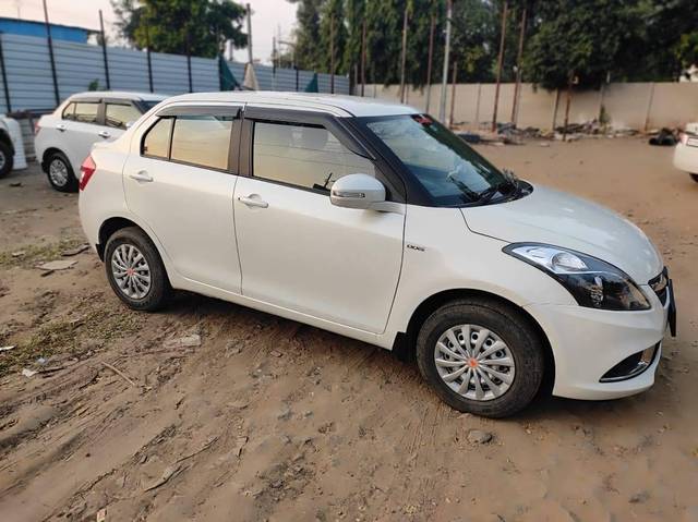 https://images10.gaadi.com/usedcar_image/4521721/original/processed_c79d73dd54eac86d58e96c92fa5c2b3b.jpg?imwidth=6400