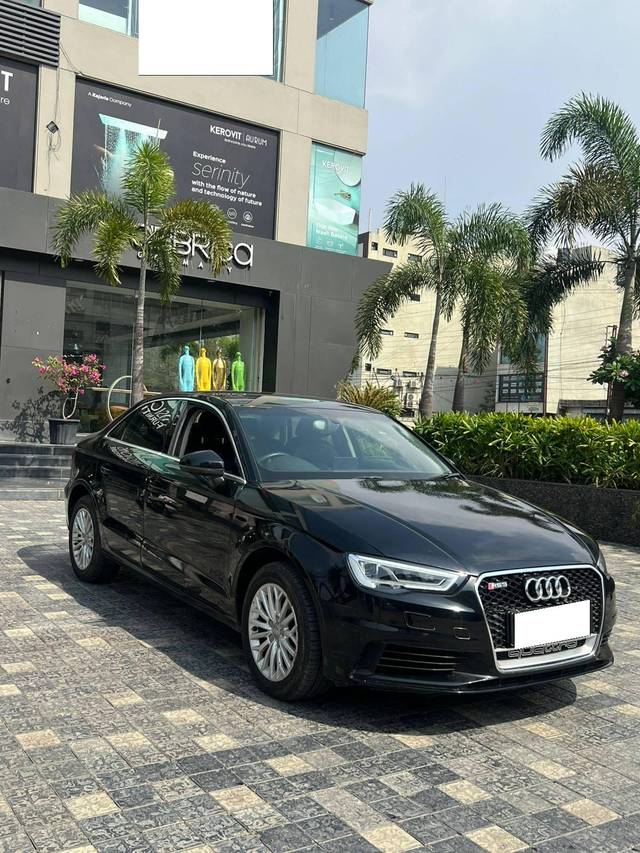 https://images10.gaadi.com/usedcar_image/4521730/original/processed_3b62850a1e4a4230db7c8334cc34312b.jpg?imwidth=6400