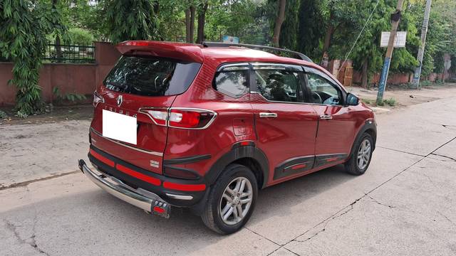 https://images10.gaadi.com/usedcar_image/4521731/original/processed_f1502e121ce1eaf544ac2fe1a89692aa.jpg?imwidth=6401