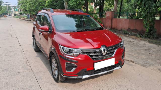 https://images10.gaadi.com/usedcar_image/4521731/original/processed_f675de42c7c11f4c98954a92e18a0f82.jpg?imwidth=6400