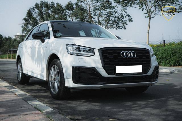 https://images10.gaadi.com/usedcar_image/4521754/original/processed_48858613d1c08232927b4a61f1d6b5e0.jpg?imwidth=6400
