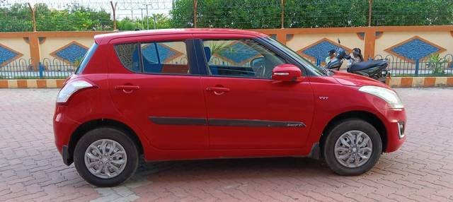 https://images10.gaadi.com/usedcar_image/4521757/original/processed_6f95b257a97df3037b8c606e449ee20e.jpg?imwidth=6401