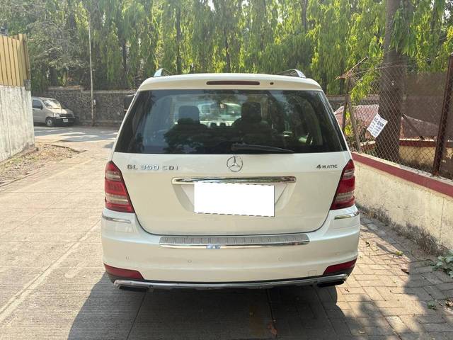 https://images10.gaadi.com/usedcar_image/4521759/original/processed_6f58a6ec-e09a-45ab-910b-ad413437c575.jpg?imwidth=6402