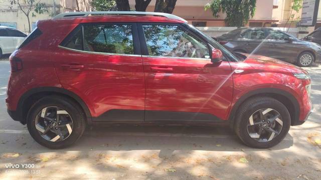 https://images10.gaadi.com/usedcar_image/4521765/original/processed_27705895ed5bcfb566f05d24d3d789f2.jpg?imwidth=6401