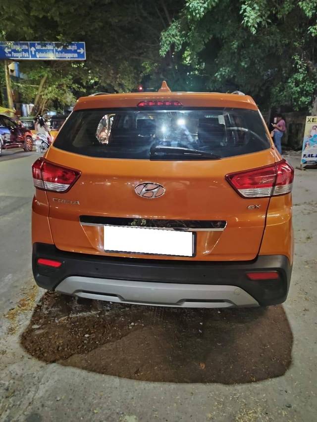 https://images10.gaadi.com/usedcar_image/4521770/original/processed_2dedac3c3acc607294dfb590a571dfad.jpg?imwidth=6402