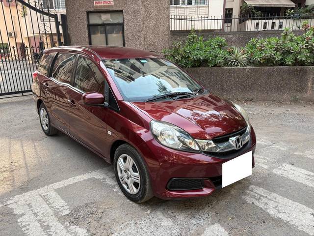 https://images10.gaadi.com/usedcar_image/4521782/original/processed_3e6a2dd8-fa03-4310-8c5d-c07042838262.jpg?imwidth=6400