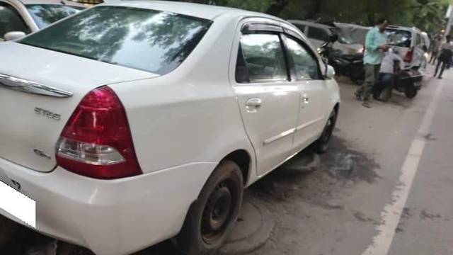 https://images10.gaadi.com/usedcar_image/4521783/original/processed_8323eed60f671c93062fd89e08f44371.jpg?imwidth=6401
